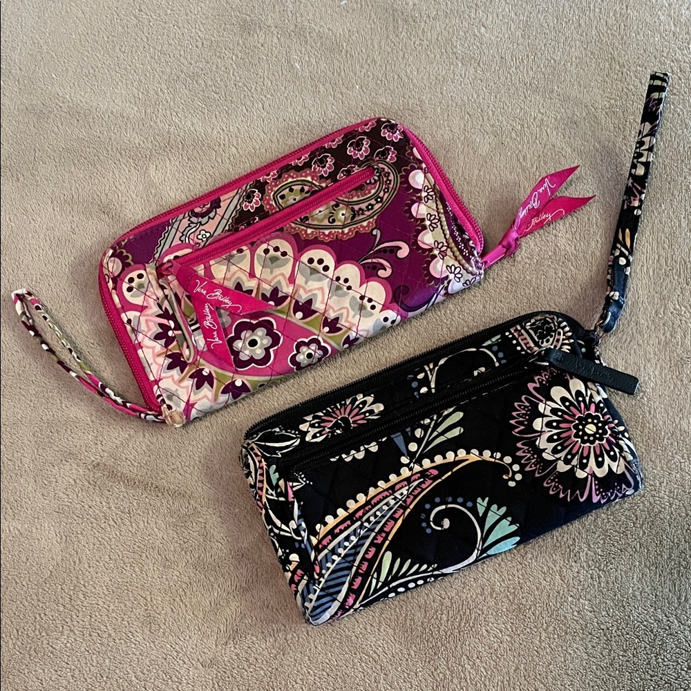 2 Different Vera Wang Wristlet Wallets In Pink and Black!